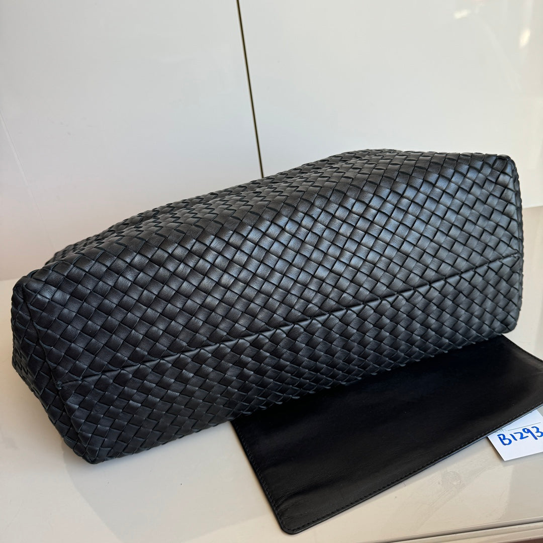 Bottega Veneta Cabat Large Intreccio Leather Tote Bag Black 40cm