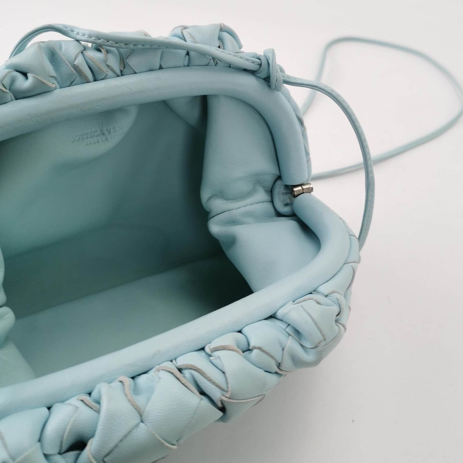 Bottega Veneta Pouch Mini Intrecciato Blue Lambskin Leather Crossbody Bag