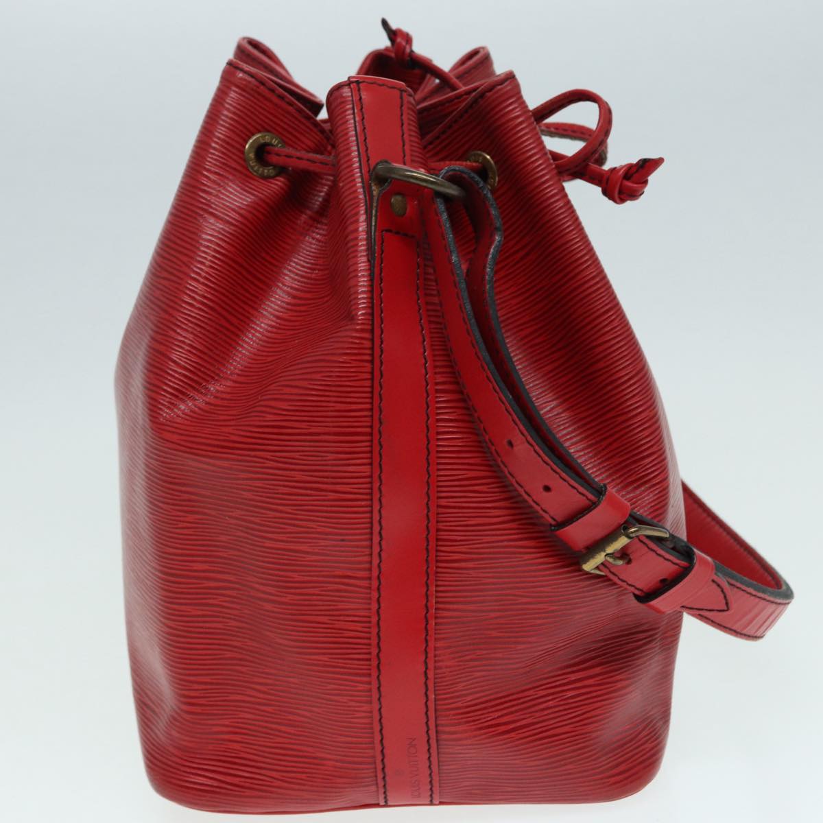 LOUIS VUITTON Epi Petit Noe Shoulder Bag Red LV Auth