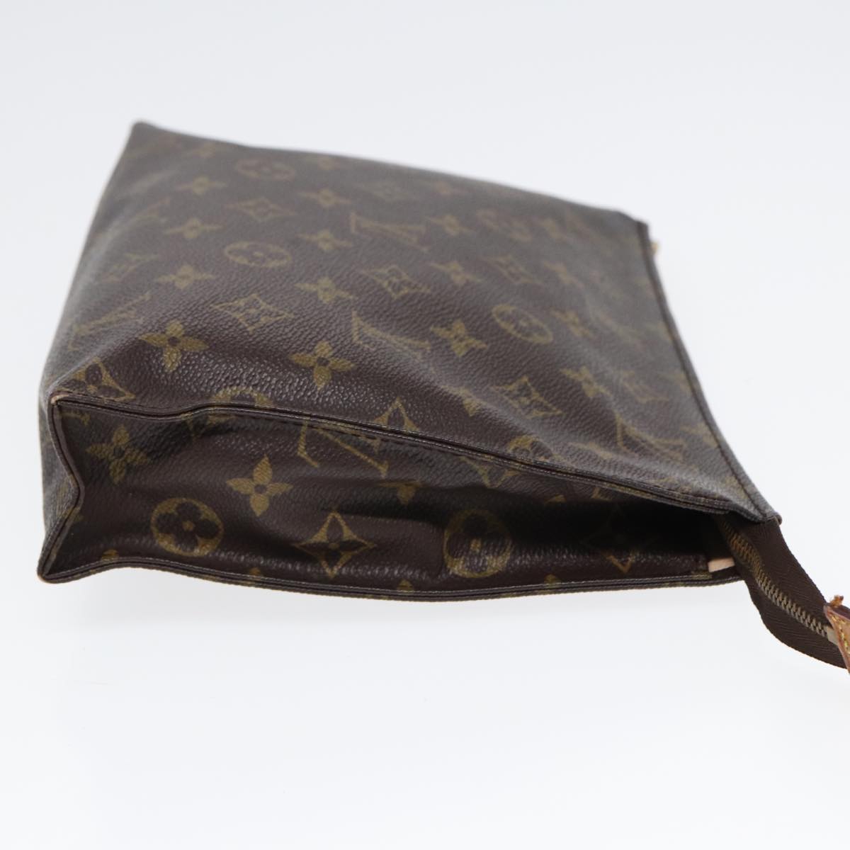 LOUIS VUITTON Monogram Poche Toilette 26 Pouch LV Auth