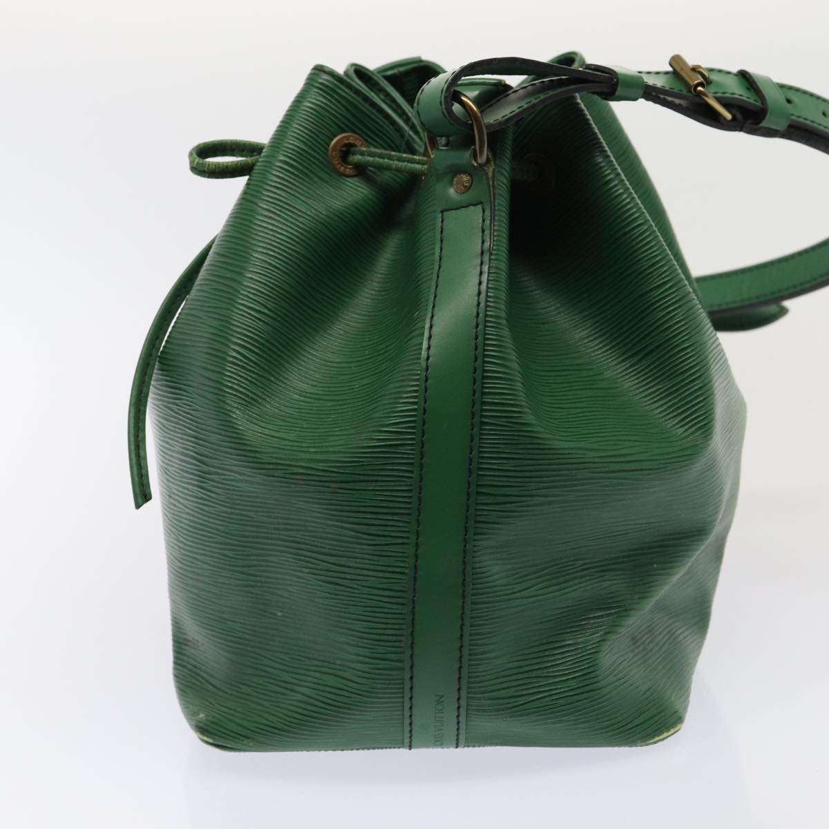 LOUIS VUITTON Epi Petit Noe Shoulder Bag Green LV Auth