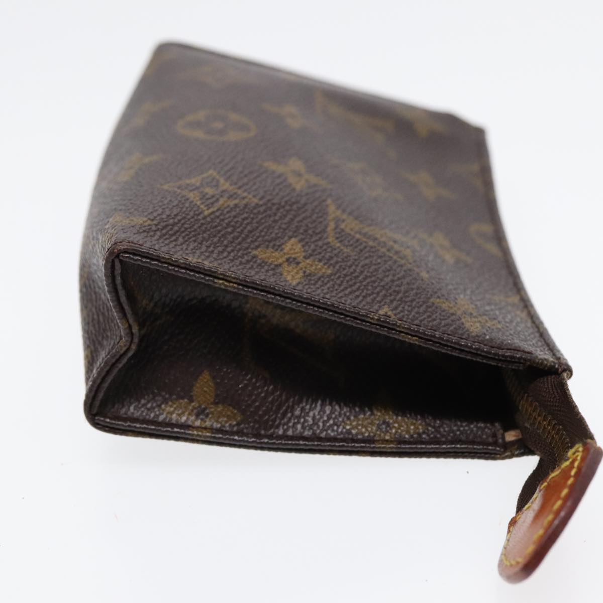 LOUIS VUITTON Monogram Poche Toilette 15 Pouch LV Auth