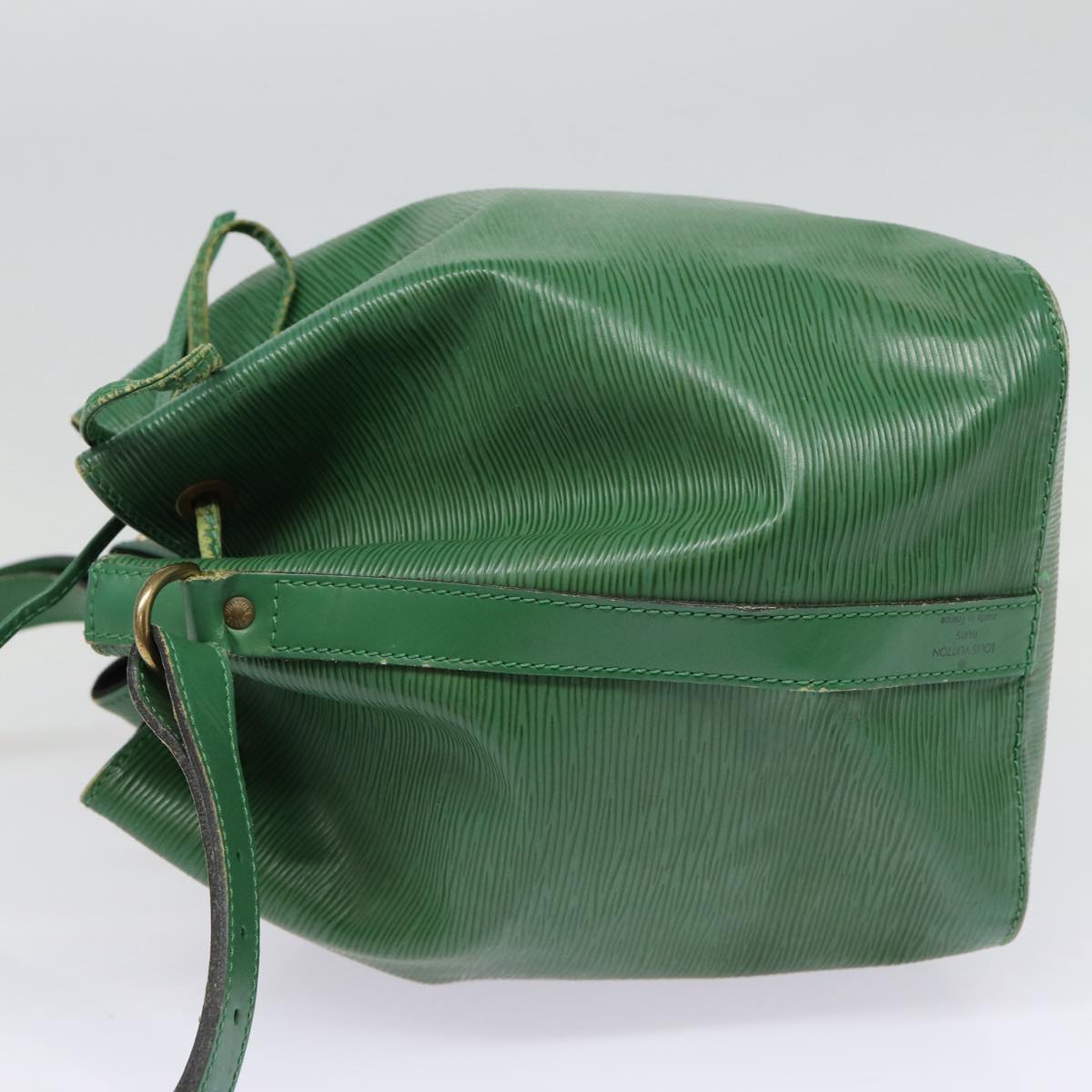 LOUIS VUITTON Epi Petit Noe Shoulder Bag Green LV Auth