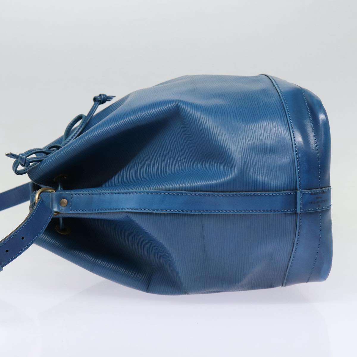 LOUIS VUITTON Epi Noe Shoulder Bag Toledo Blue LV Auth