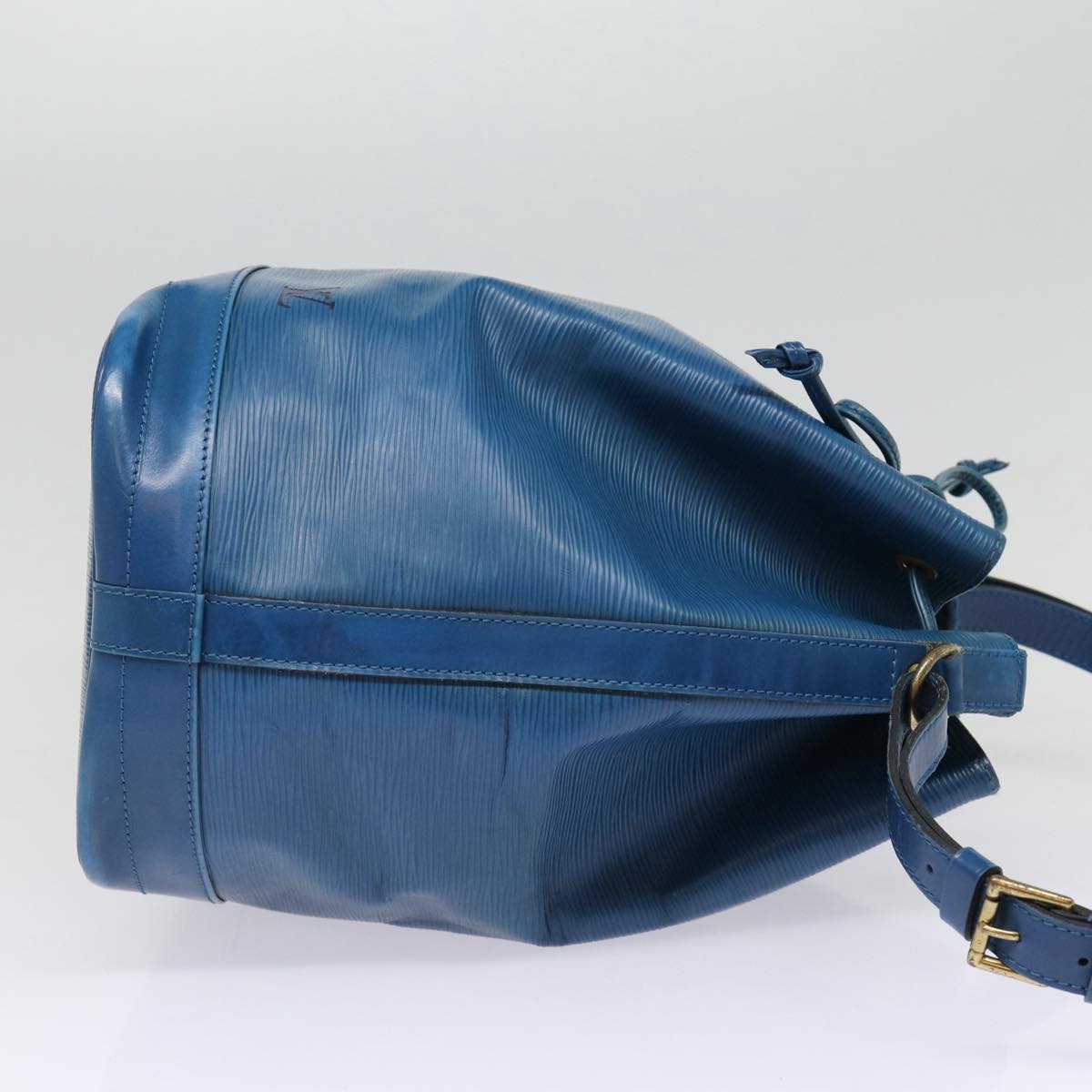 LOUIS VUITTON Epi Noe Shoulder Bag Toledo Blue LV Auth