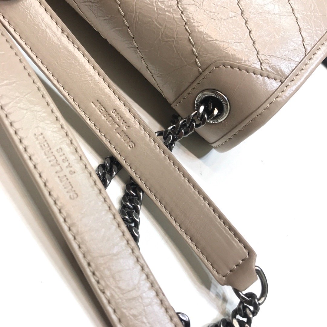 Yves Saint Laurent Niki Baby Chain Bag In Crinkled Beige