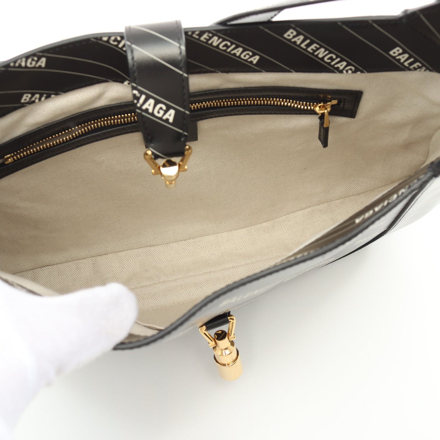 GUCCI GUCCI * Luxury Balenciaga Trending 2026 Hacker Jackie 1961 Shoulder bag Leather Black White