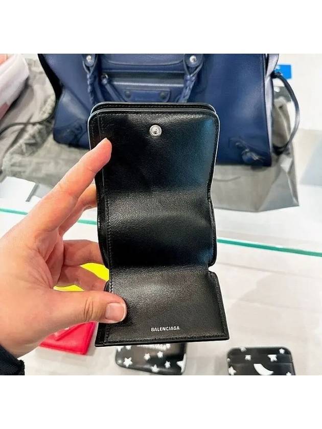 Luxury Balenciaga Trending 2026 Star Logo Print Tri-Fold Half Wallet Black