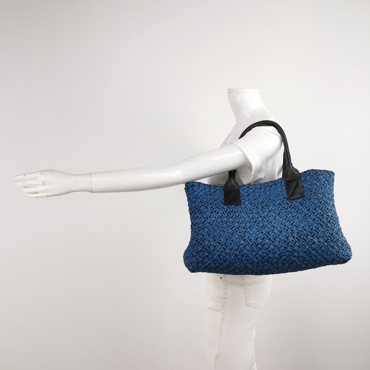 Bottega Veneta Cabat Tote Intreccio Leather Navy and Black 42cm