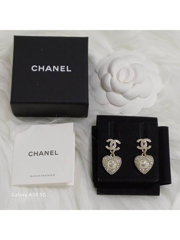 Chanel Handbag - Lynora Bags