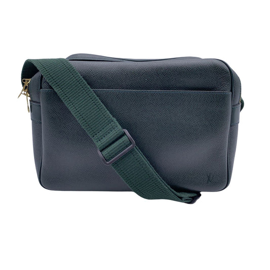 LOUIS VUITTON Green Taiga Leather Reporter Pm Messenger Bag