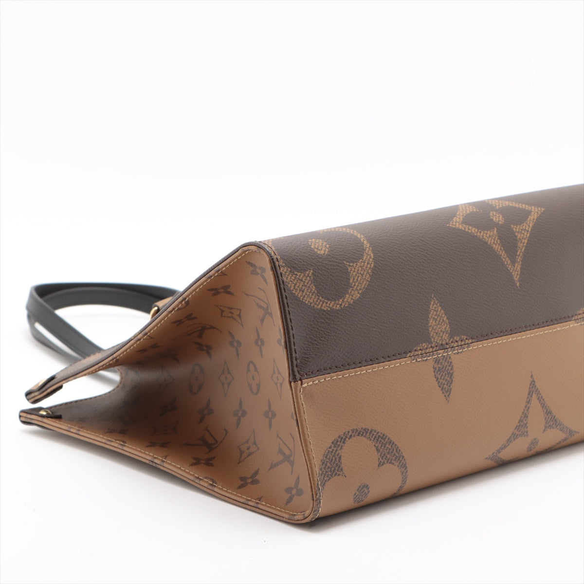 Louis Vuitton Monogram Canvas OnTheGo MM Clearance Sale