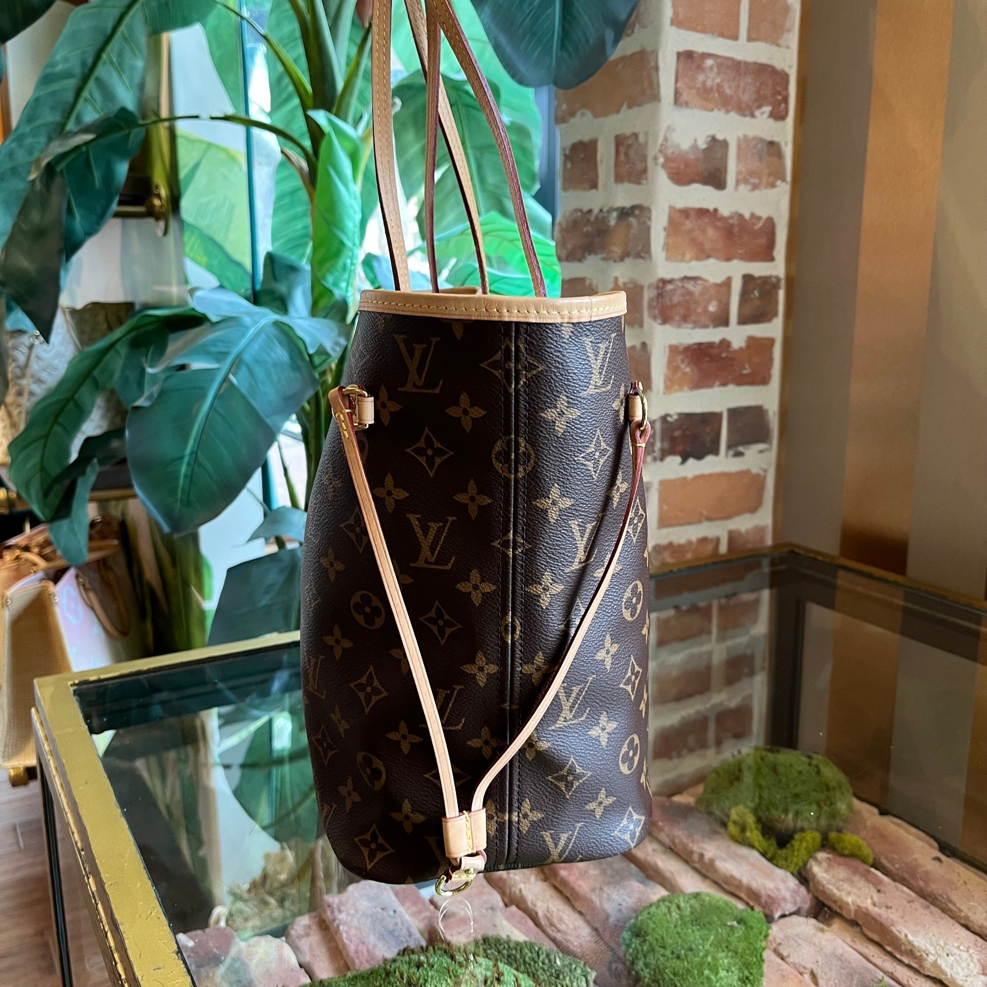 LOUIS VUITTON Neverfull MM Cherry Monogram Tote