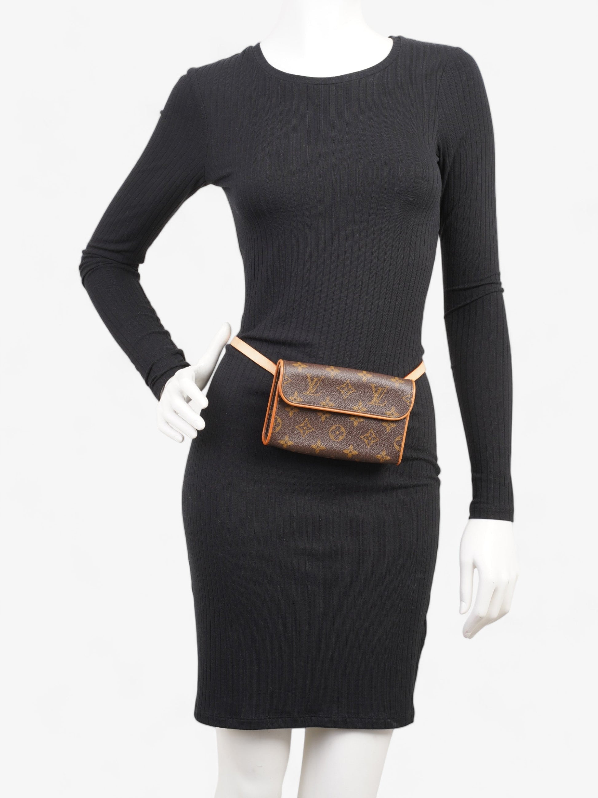 Louis Vuitton Pochette Florentine Monogram Coated Canvas Belt Size S