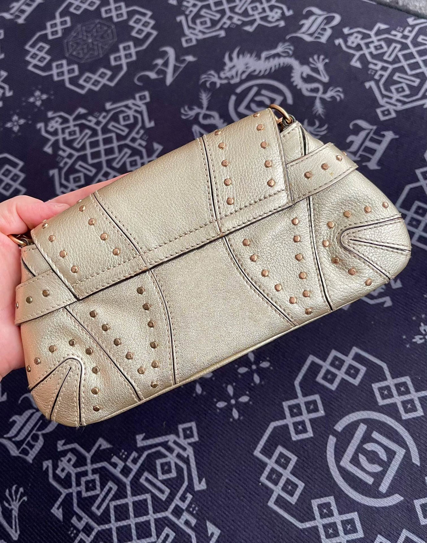 Gucci Horsebit 1955 Chain Bag Pearlescent Gold Leather and Gold Studs