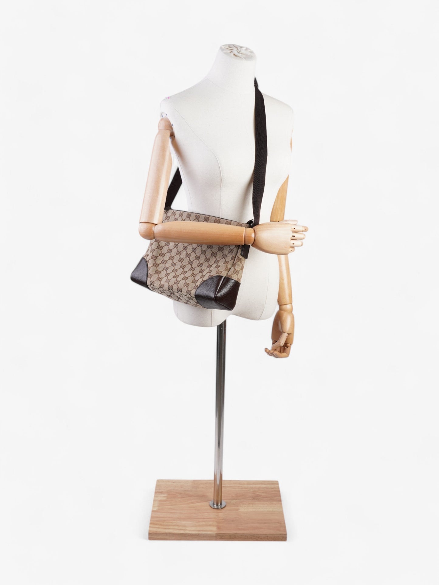 Gucci GG Canvas Messenger Brown Canvas