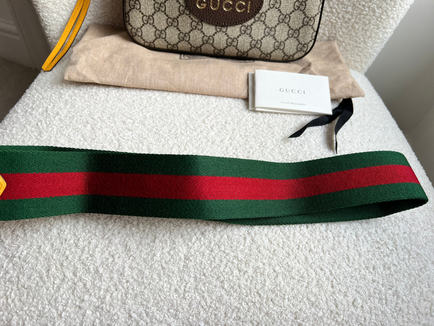 Gucci Neo  GG Supreme Messenger Bag (RRP £1310)