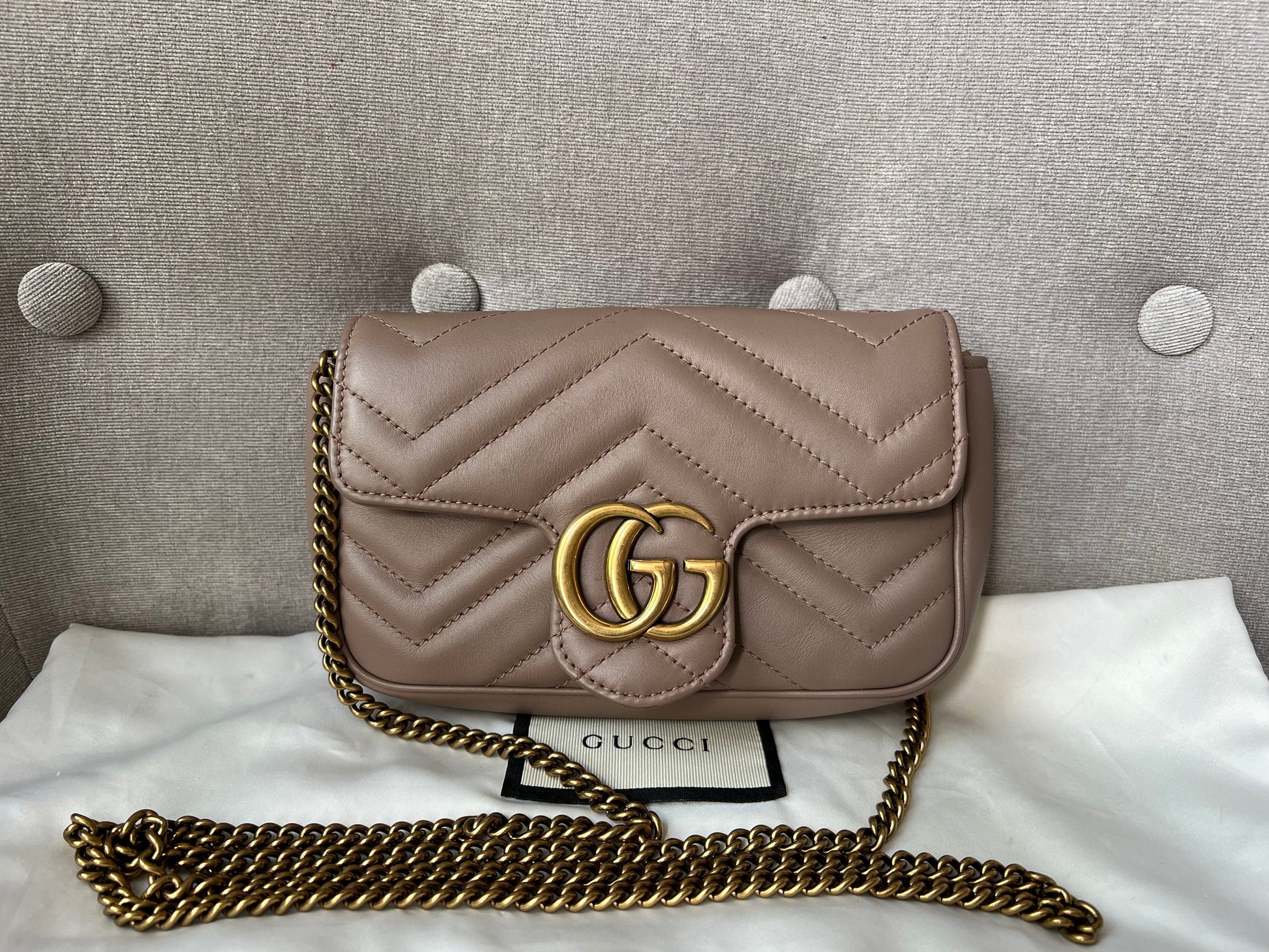 Gucci Chain Leather Shoulder Bag