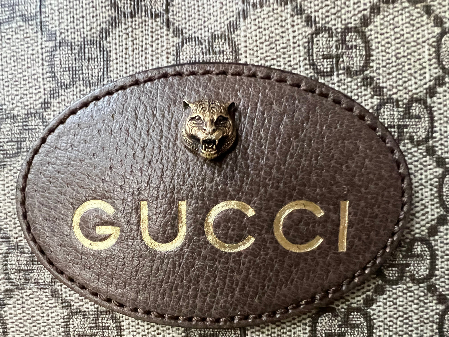 Gucci Neo  GG Supreme Messenger Bag (RRP £1060)