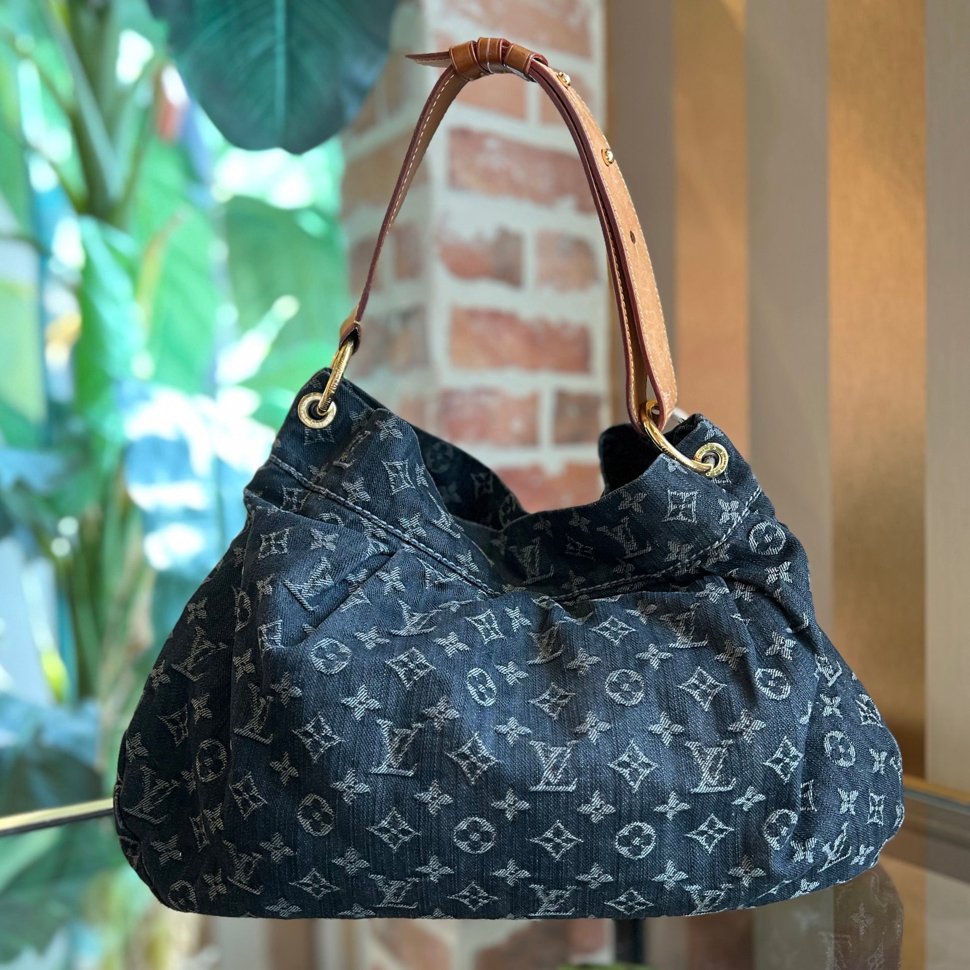 LOUIS VUITTON Daily PM Black Monogram Bag