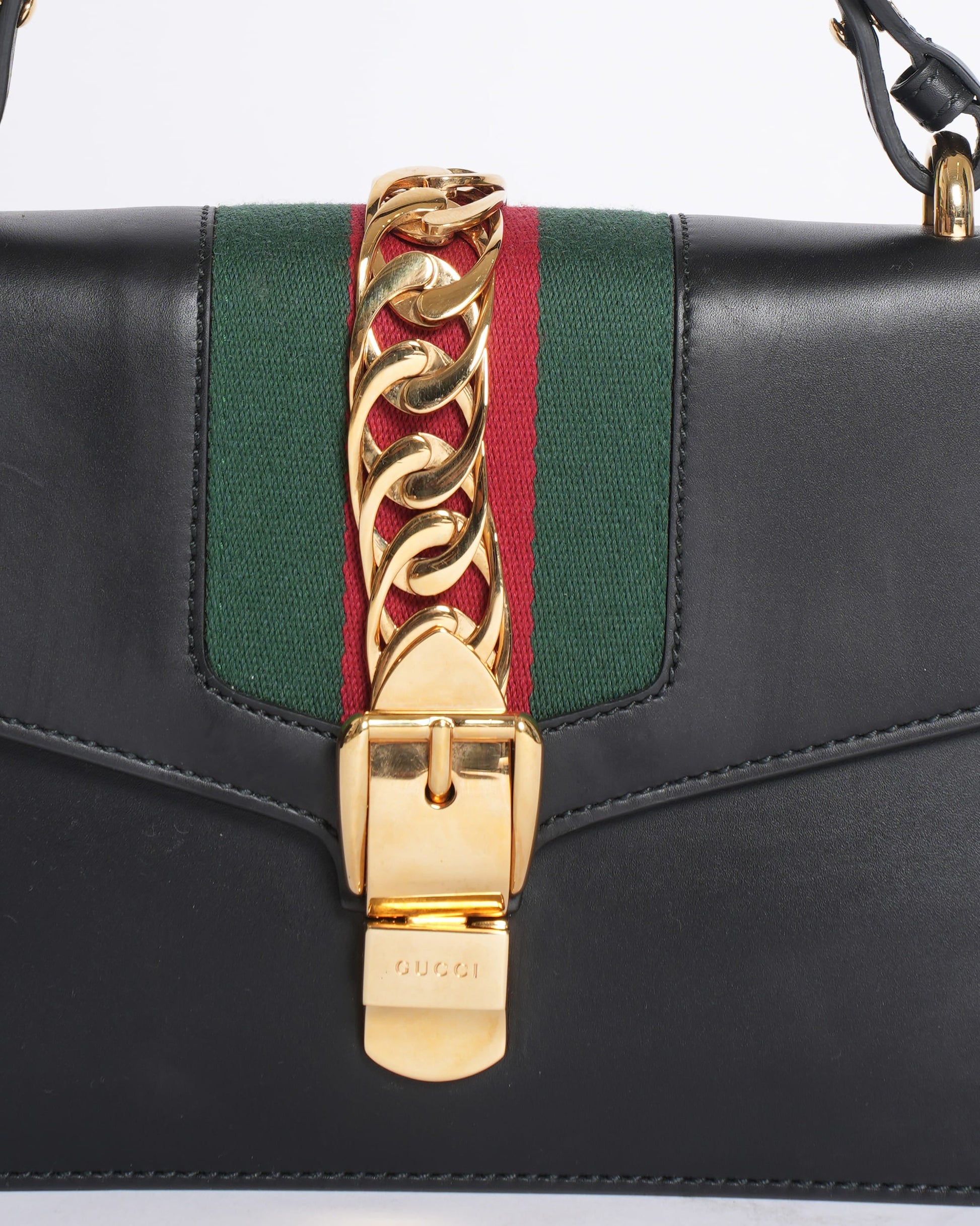 Gucci Chain Leather Shoulder Bag
