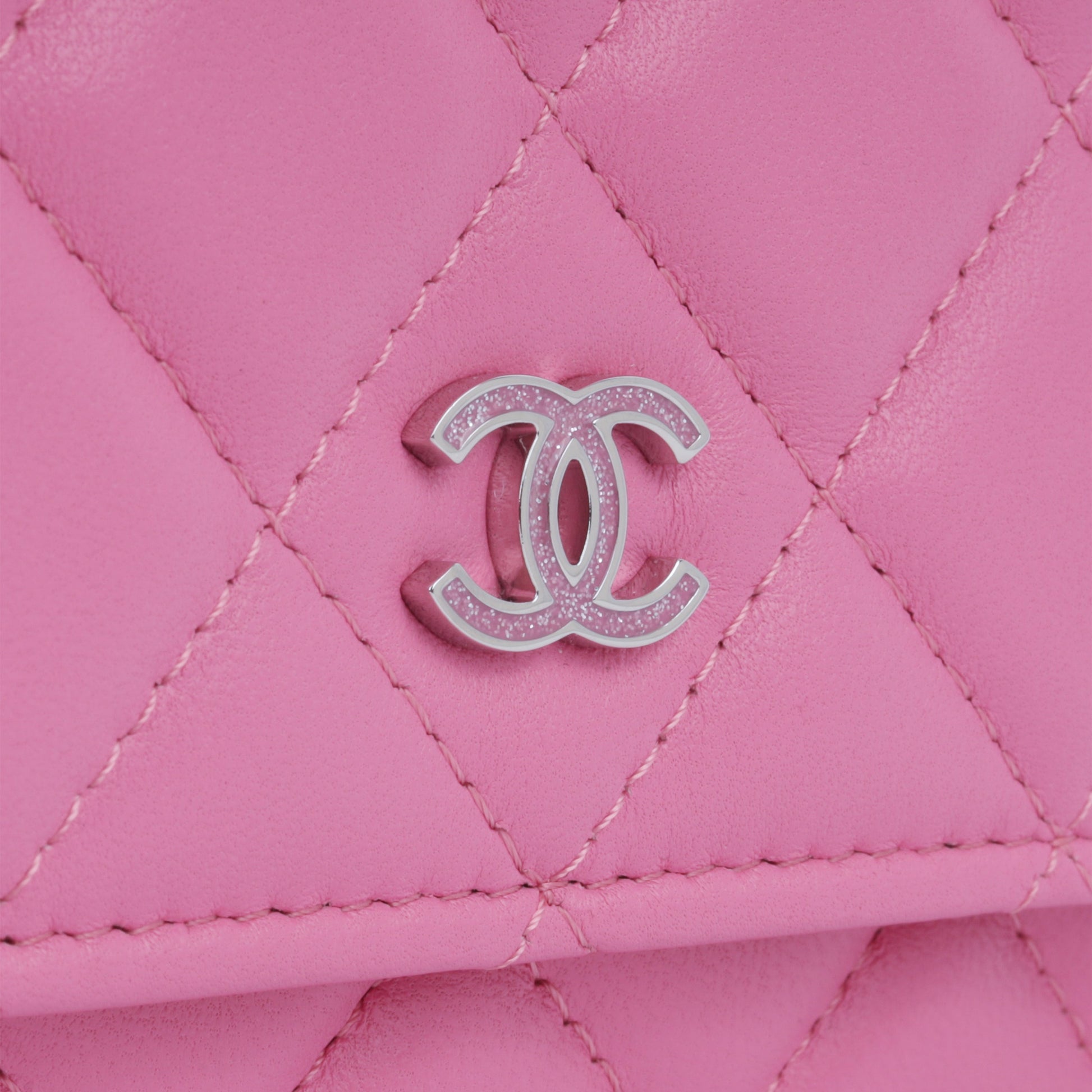 Chanel Classic Wallet On Chain