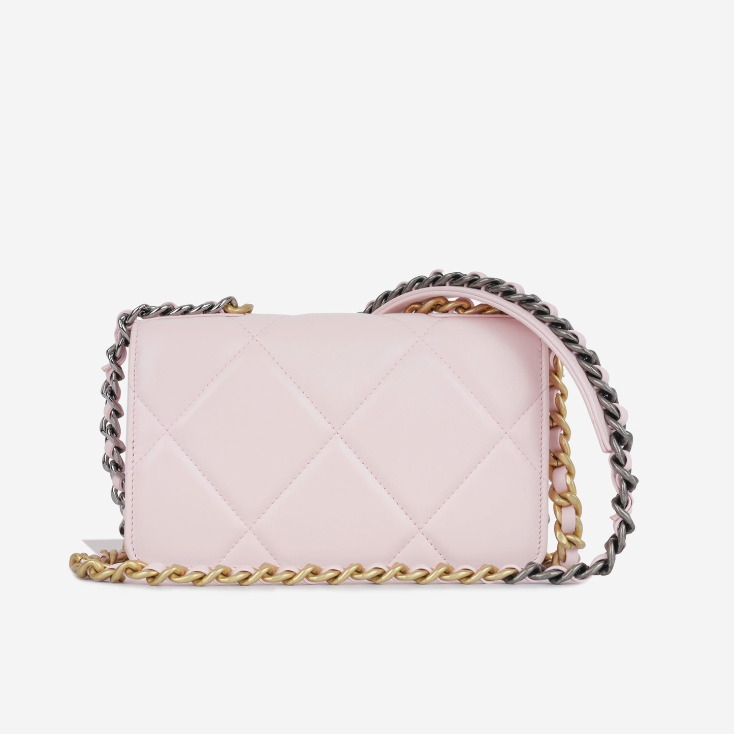 Chanel Chanel 19 WOC