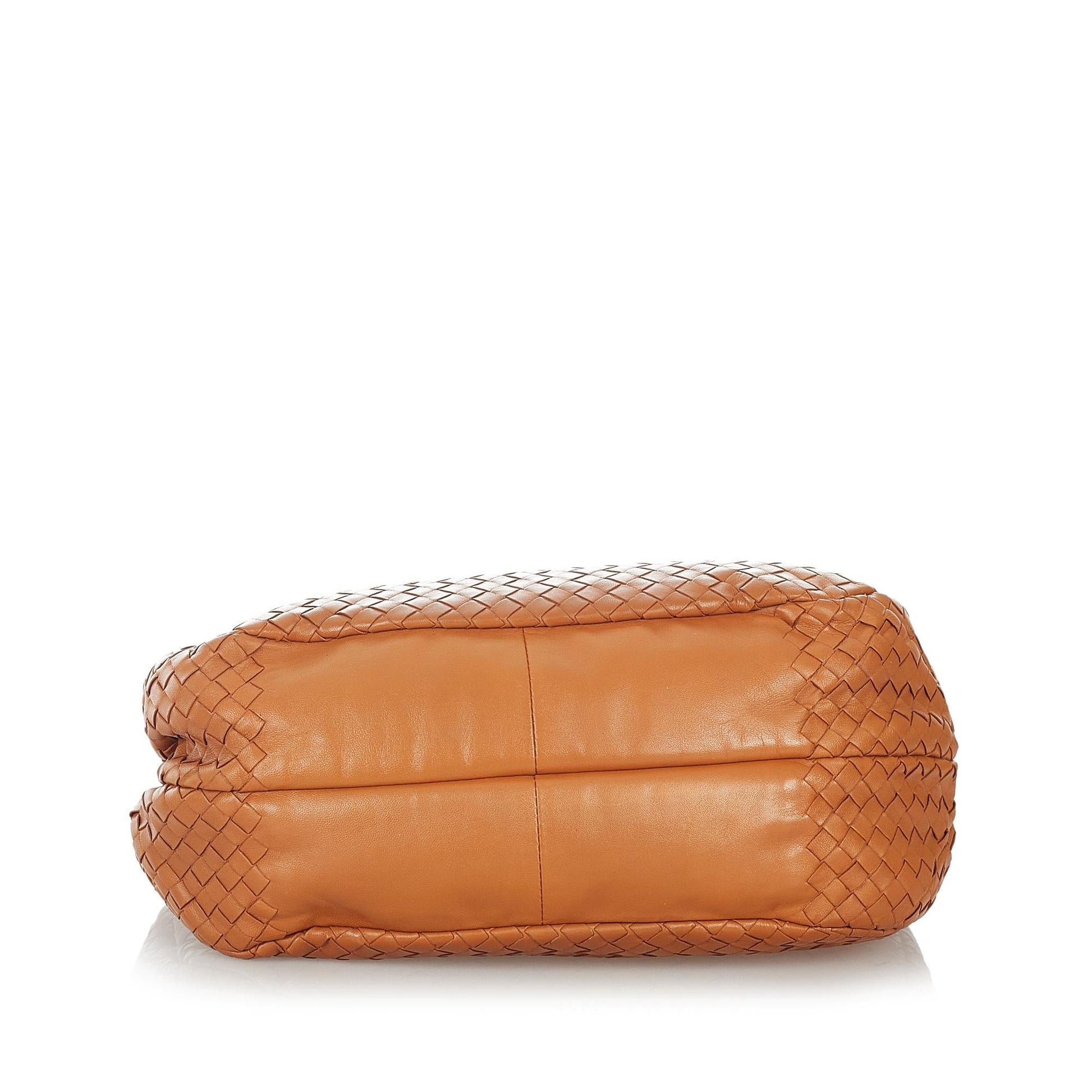 Luxury Bottega Veneta Intrecciato Campana Shoulder Bag (SHG-26858)