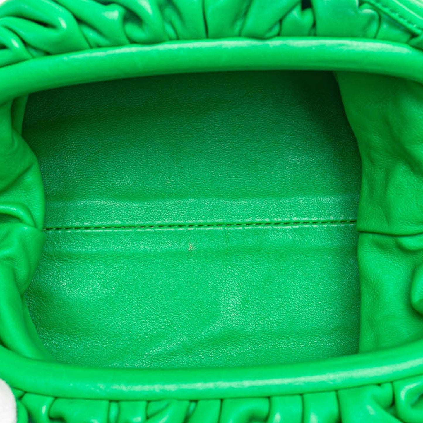 Luxury Bottega Veneta Lambskin The Mini Pouch (SHG-QJXfuU)