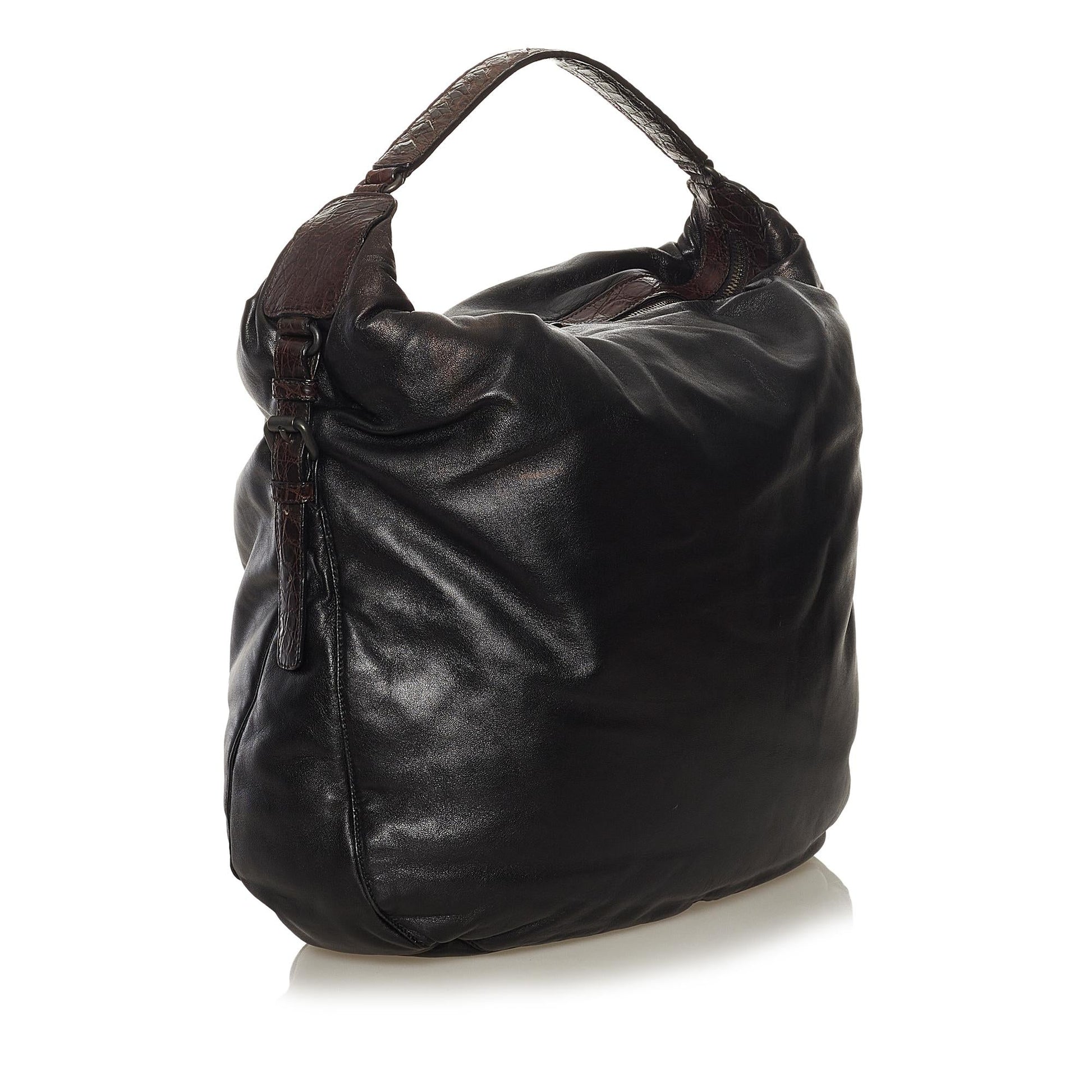 Luxury Bottega Veneta Leather Shoulder Bag (SHG-34977)
