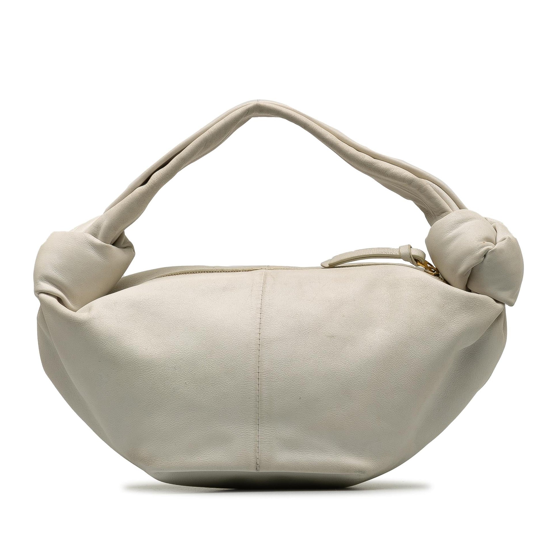 Luxury Bottega Veneta Mini Lambskin Double Knot Bag (SHG-RYDSLF)