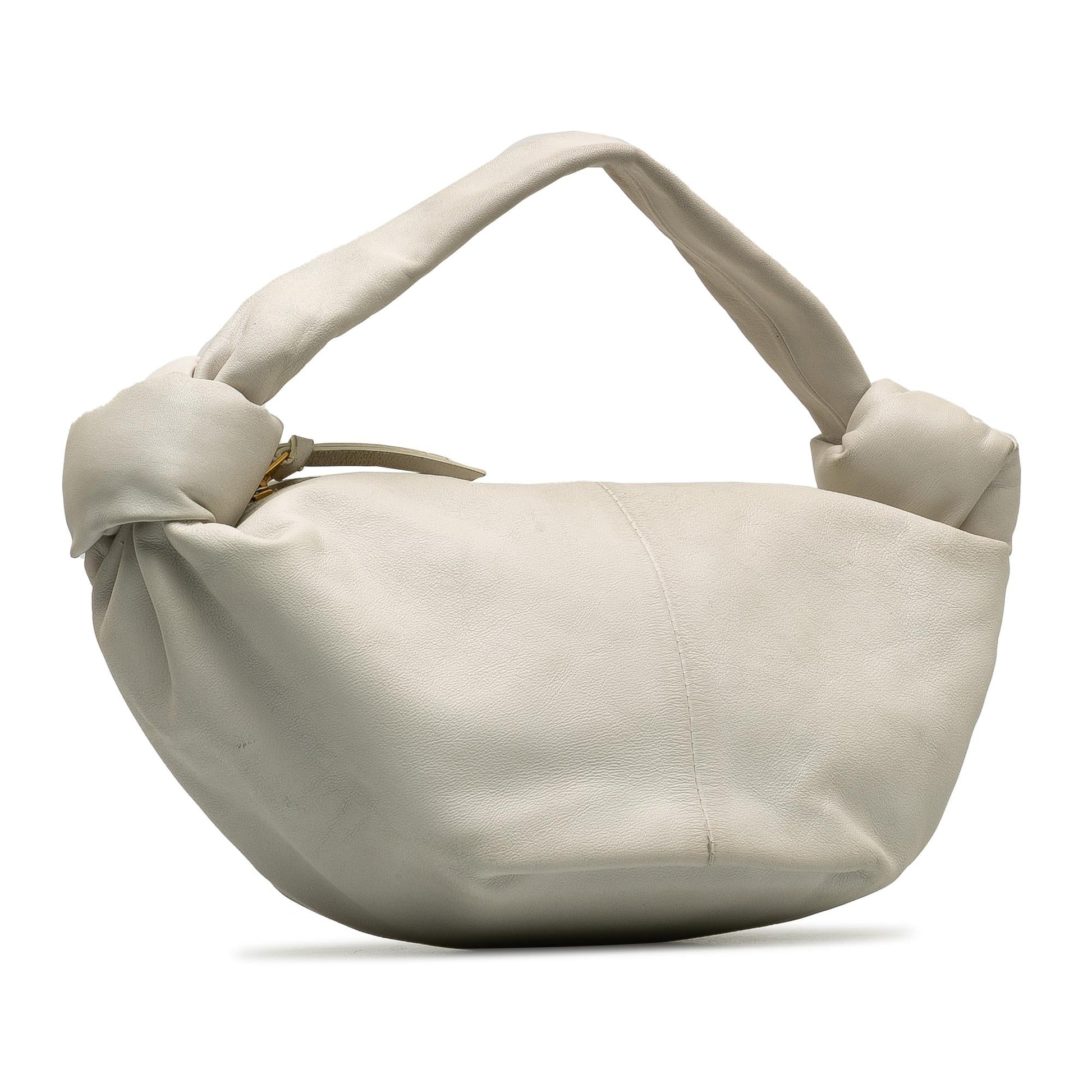 Luxury Bottega Veneta Mini Lambskin Double Knot Bag (SHG-RYDSLF)