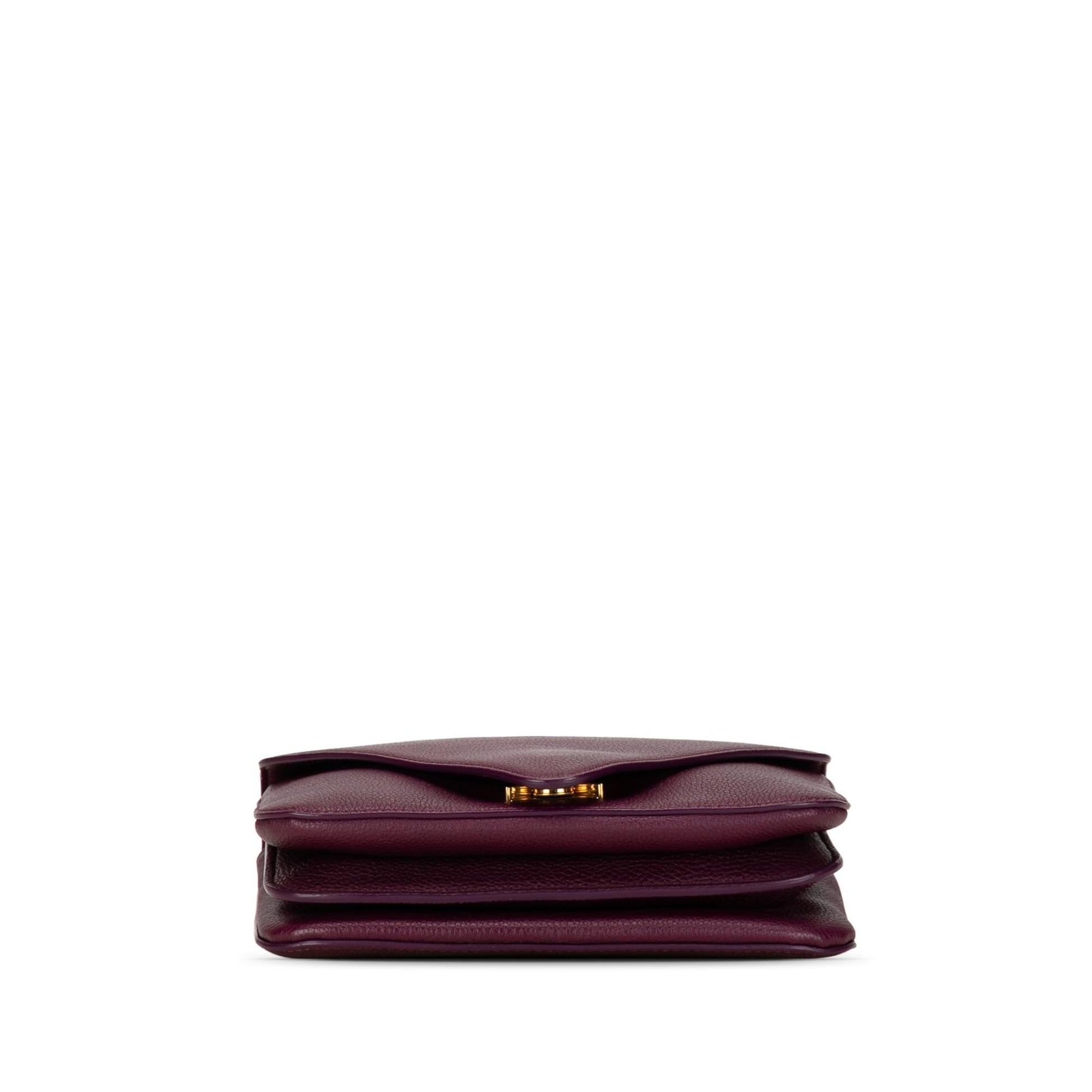 Luxury Bottega Veneta Mount Envelope Chain Bag (SHG-MIAqAb)