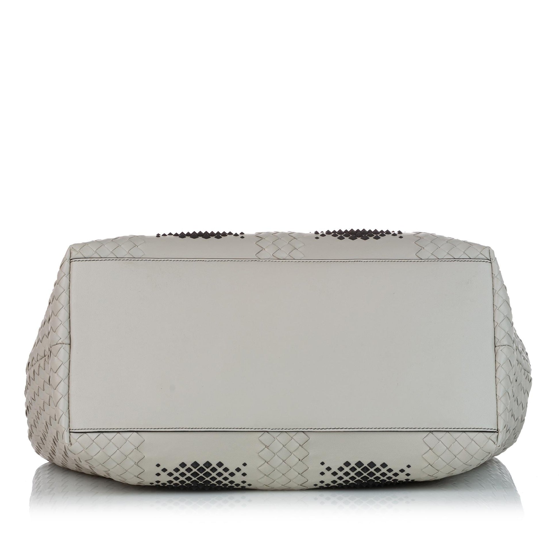 Luxury Bottega Veneta Studded Intrecciato Leather Satchel (SHG-28232)