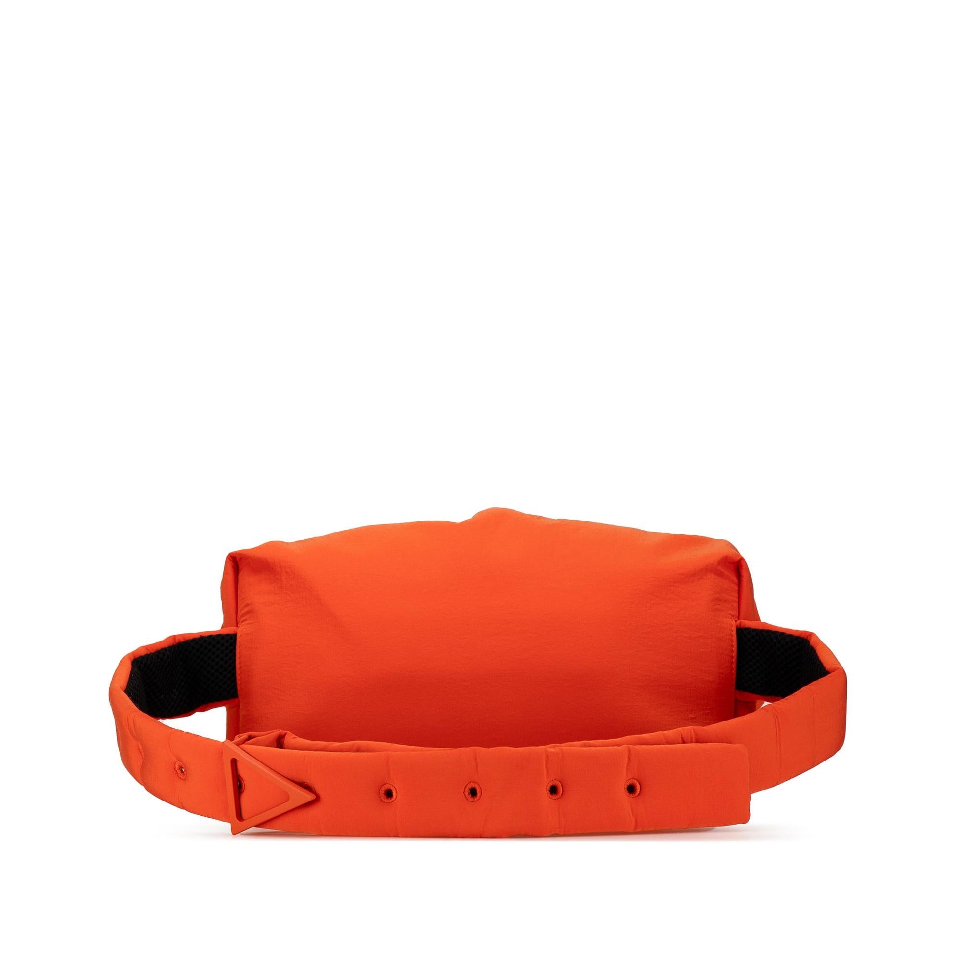 Luxury Bottega Veneta The Body Pouch (SHG-RGpOdP)