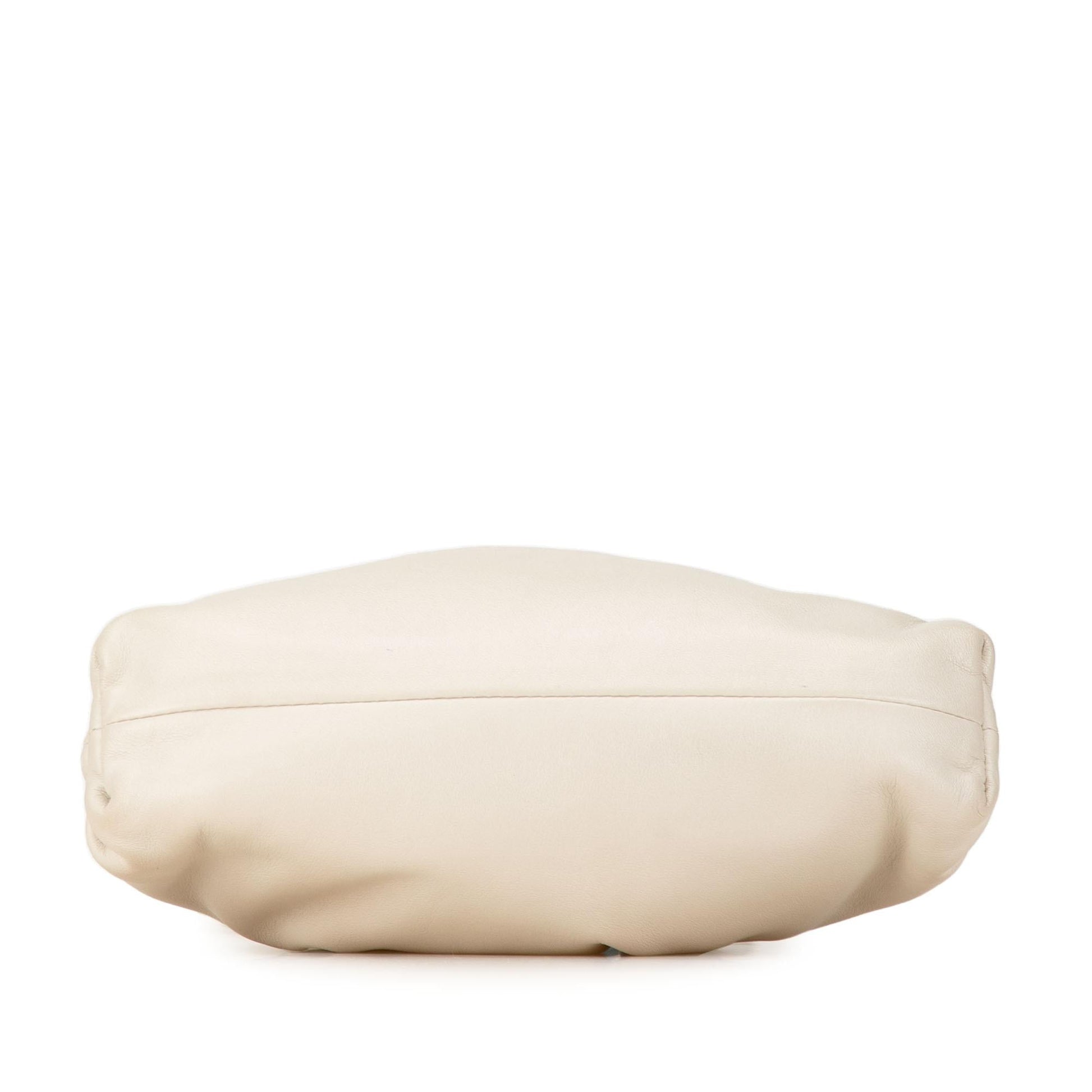 Luxury Bottega Veneta The Mini Pouch (SHG-XA3FMj)