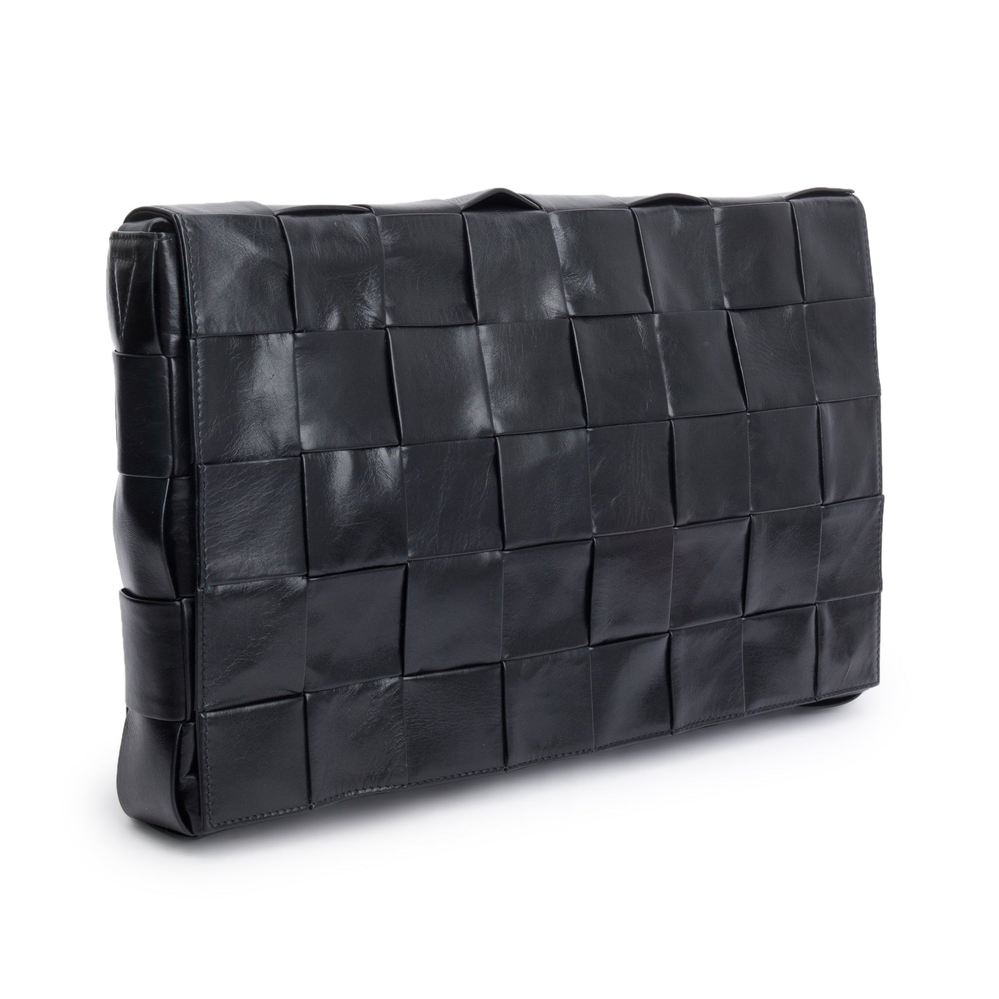 Bottega Venetaen Black Intrecciato Leather Maxi Cassette Flap Messenger Bag