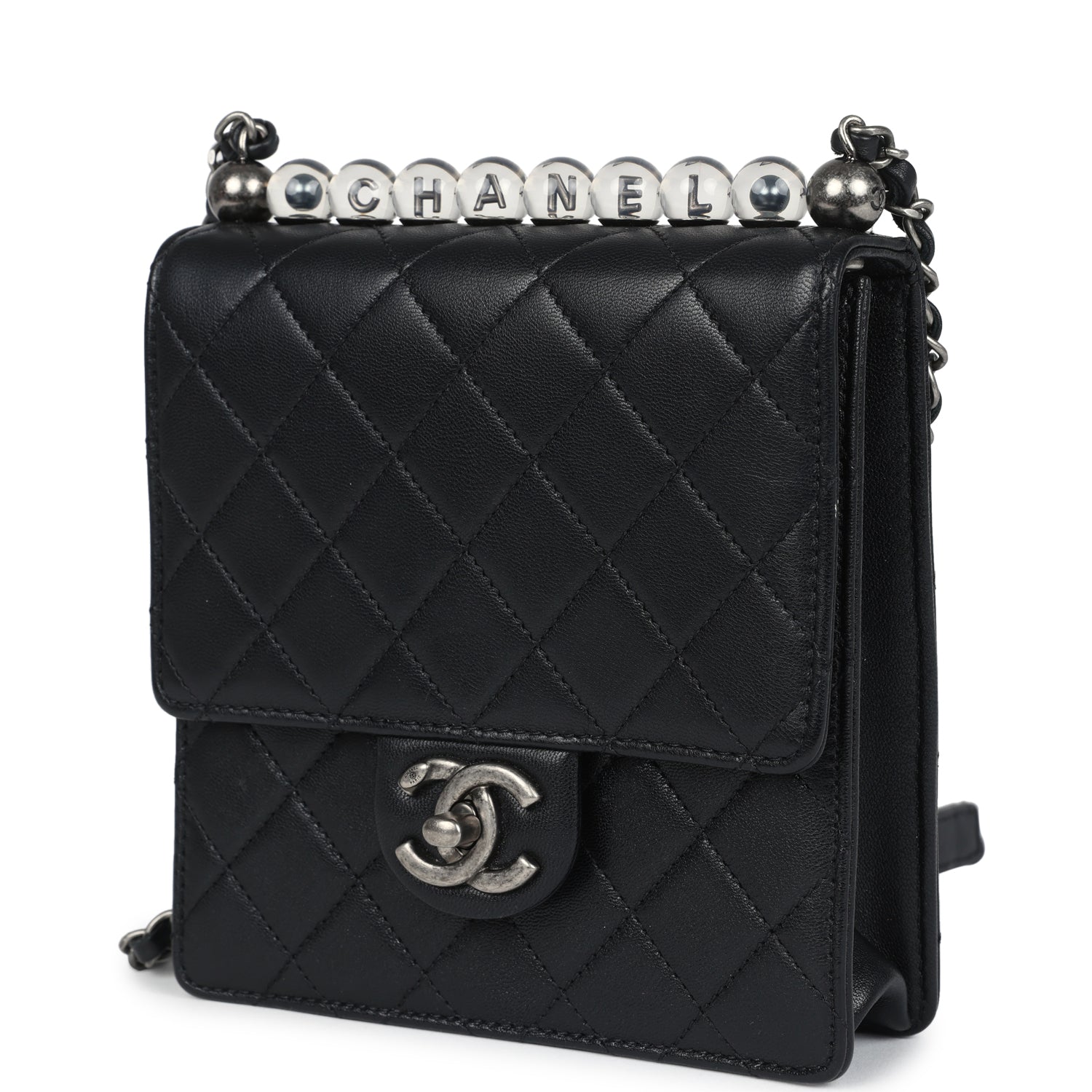 Chanel Chic Pearls Flap Bag Black Calfskin Aged Ruthenium Hardware