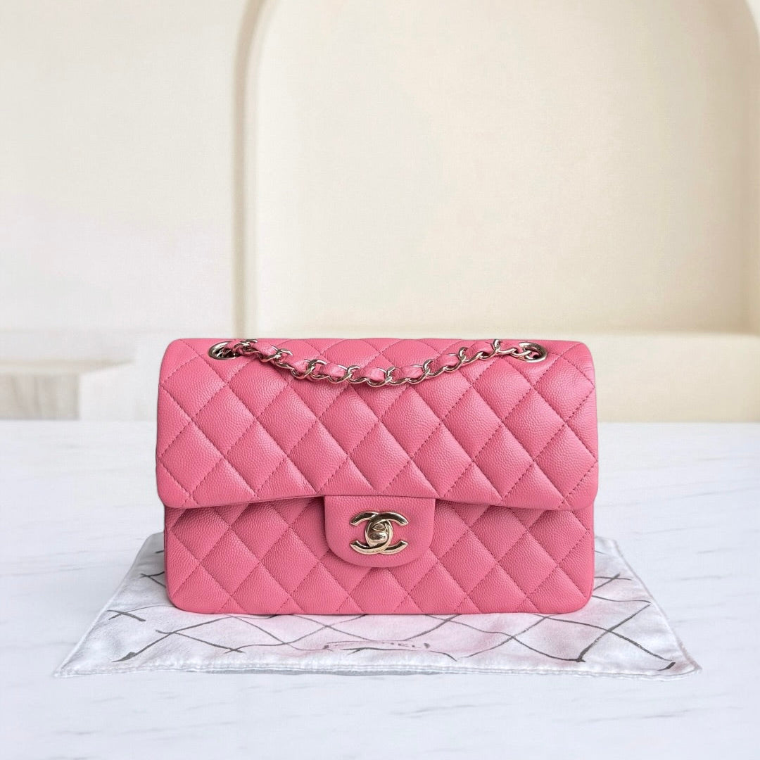 Chanel Classic Flap Small - Caviar 23CM Quilted Grained Calfskin Pink Gold Hardware Series 28
