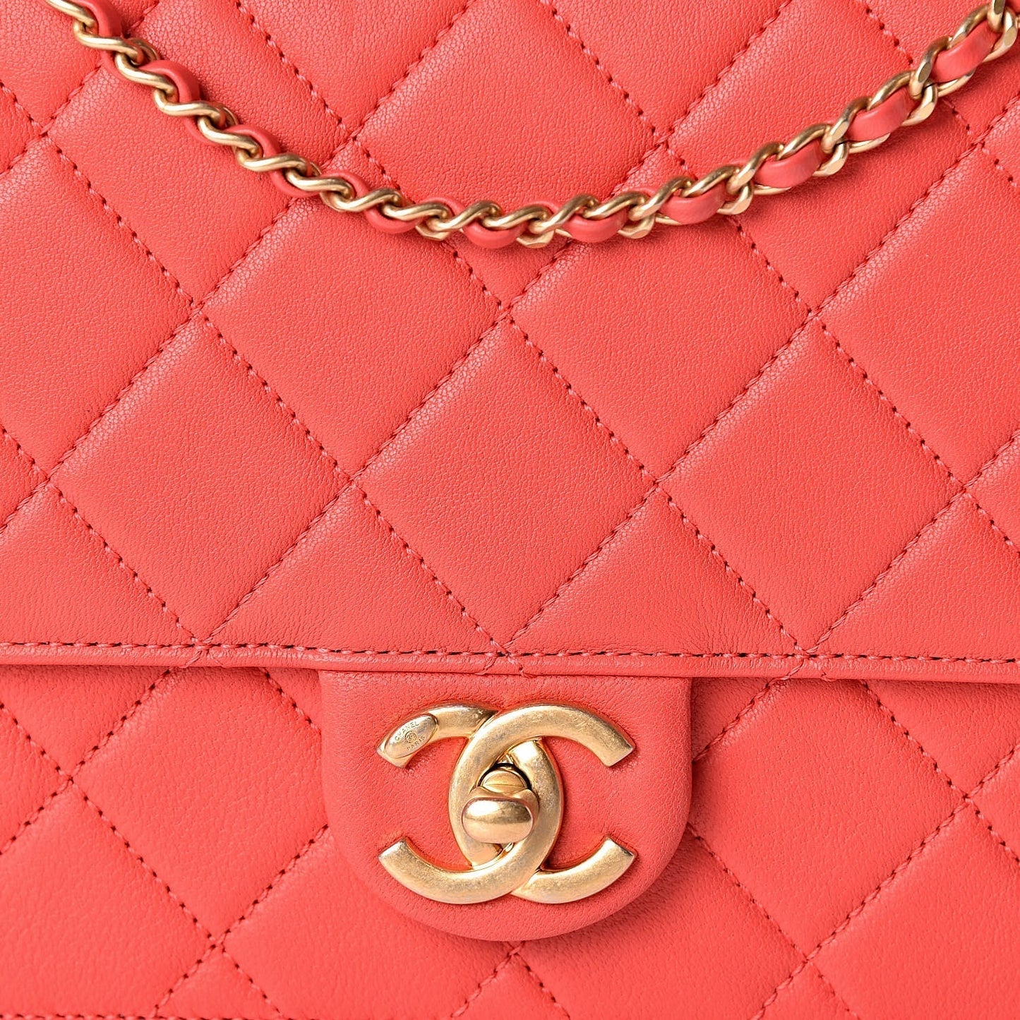 CHANEL QUILTED LAMBSKIN PEARL CHAIN MEDIUM FLAP BAG
