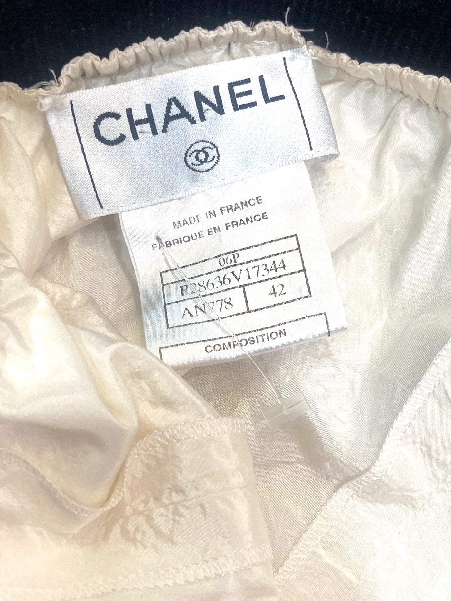 CHANEL LOGO WAIST SILK SKIRT Shoulder Bag