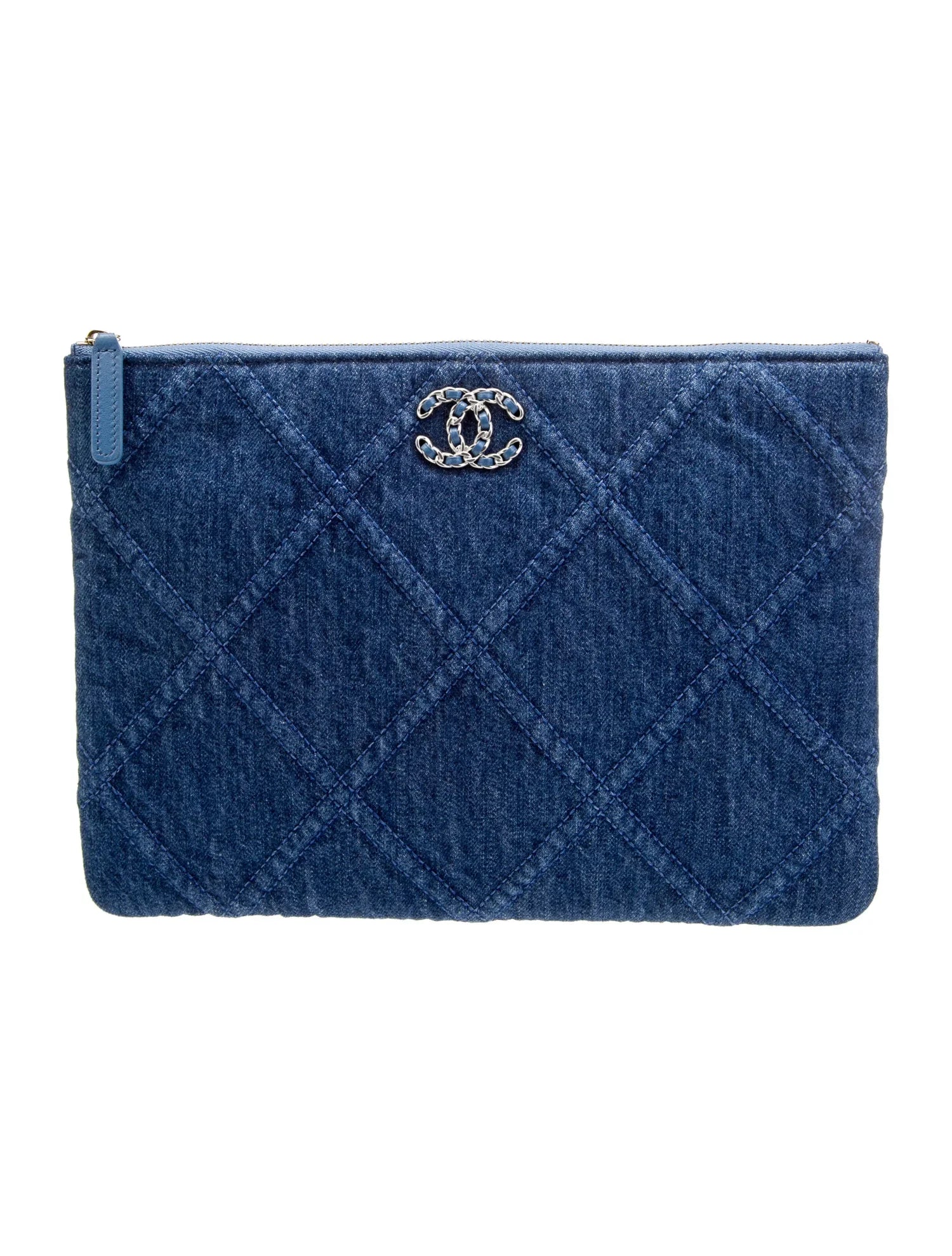 CHANEL POUCH