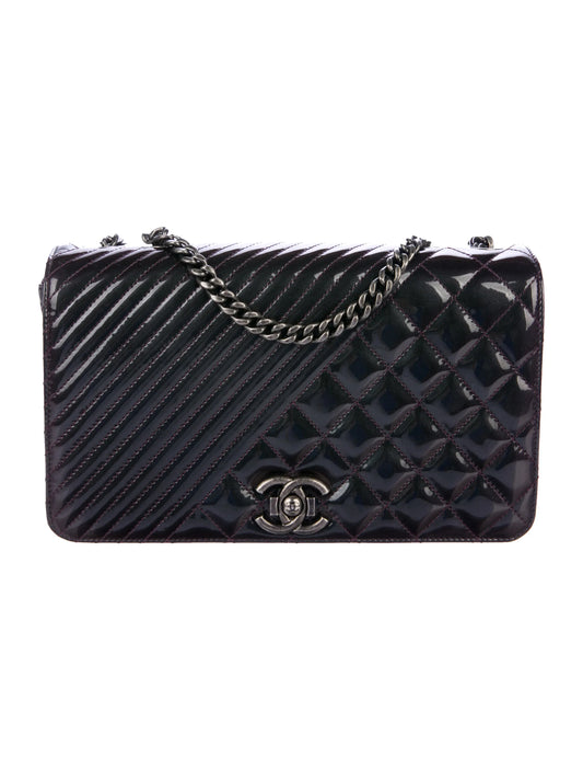 CHANEL MEDIUM FLAP BLACK LEATHER BAG