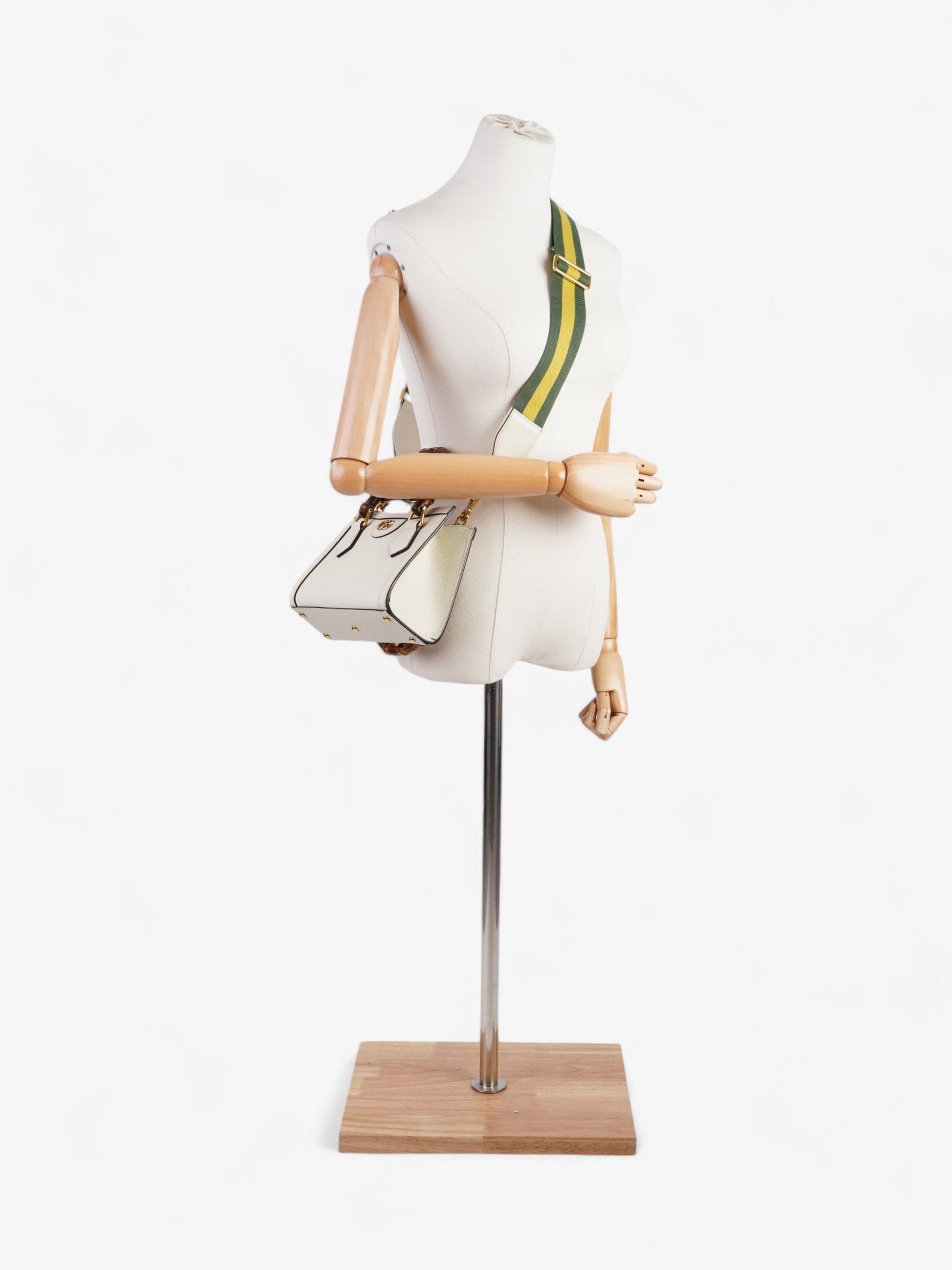Gucci Diana Mini Tote Cream Leather