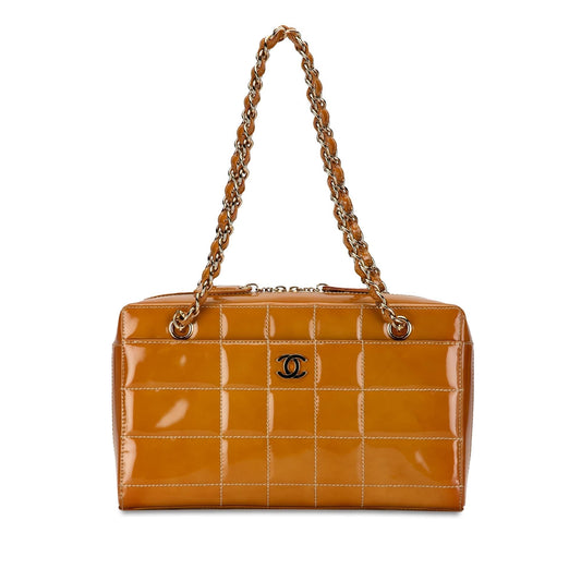 Chanel CC Chocolate Bar Patent Shoulder Bag (SHG-tneQSq)