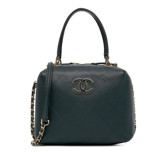 Chanel CC Quilted Bullskin Vanity Case (SHG-3WgpyN) Handbag