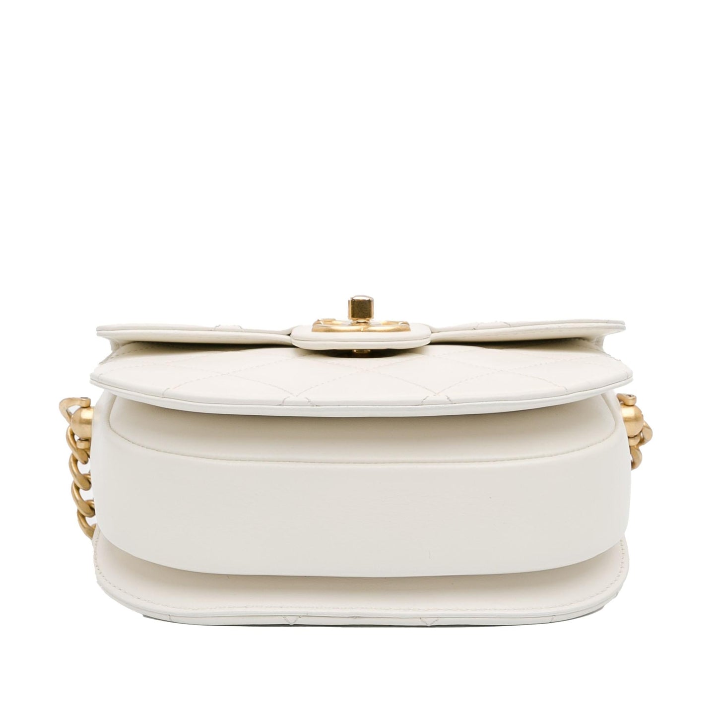 Chanel CC Quilted Lambskin Round Moon Messenger Flap (SHG-ZHZyok) Crossbody