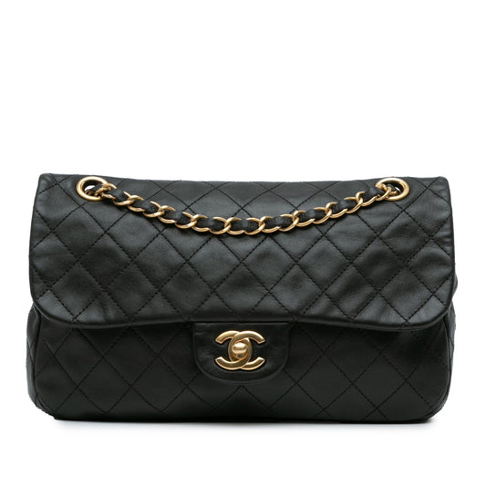 Chanel CC Quilted Lambskin Single Flap (SHG-6cPogF) Shoulder Bag