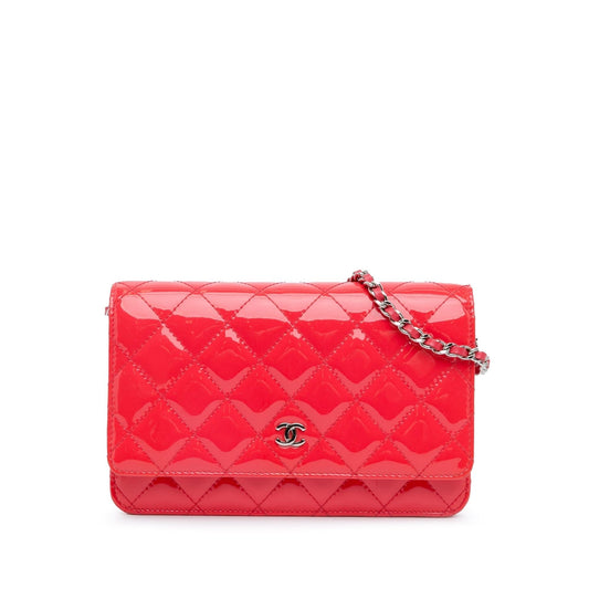Chanel CC Quilted Patent Wallet on Chain (SHG-JFP2pp) Crossbody