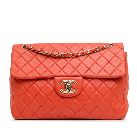 Chanel Jumbo XL Classic Lambskin Single Flap (SHG-O9KJDu) Shoulder Bag